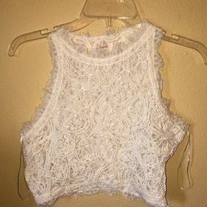 White lace crop